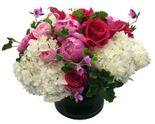 Garden Blooms from Apples to Zinnias, the Gifted Florist in Dallas, Texas